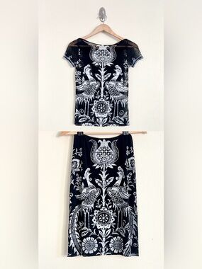 Vintage VIVIENNE TAM S/S 1998 Peacock Batik Print Mesh Top + Skirt SET in Black